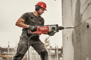 Cómo perforar paredes de hormigón sin dañar el taladro